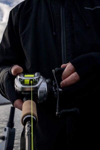 Shimano Tranx B 301 HG Baitcaster Reel 