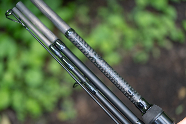 Ultimate Indura X Caña de Viaje para Carpas 11 ft (3 lb) (4-secciones)