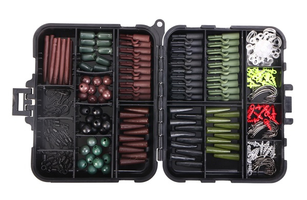 Fish4All Carp End Caja de Aparejos (204 pzas.)