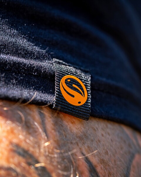 Guru Magnify Tee Black T-Shirt