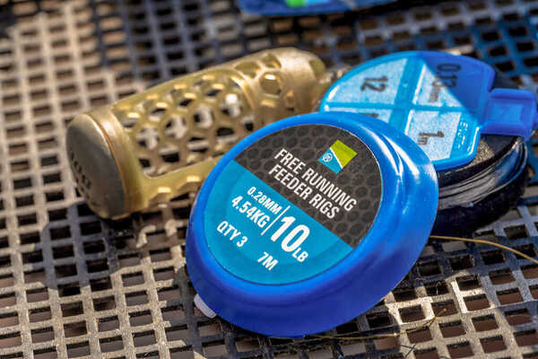 Preston Free Running Feeder Rigs 0,28mm (4,54kg) (3 stuks)