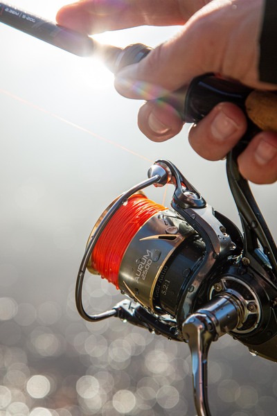 Ultimate Aurum Spinnrolle (Inkl. Ersatzspule)