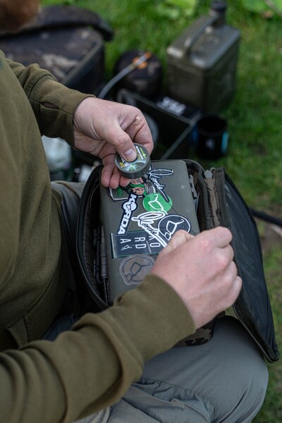 Korda Compac Tackle Pouch Dark Kamo Vistas