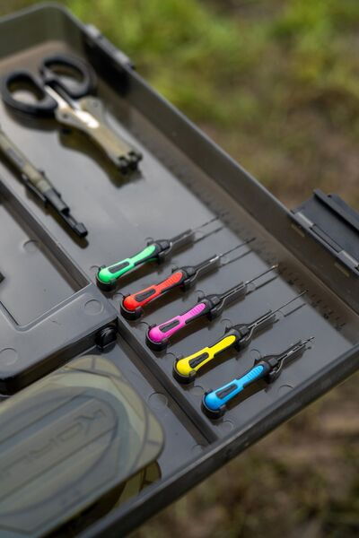 Korum Mega Blox Station Fully Loaded Tacklebox (Incl. Baiting Tools!)