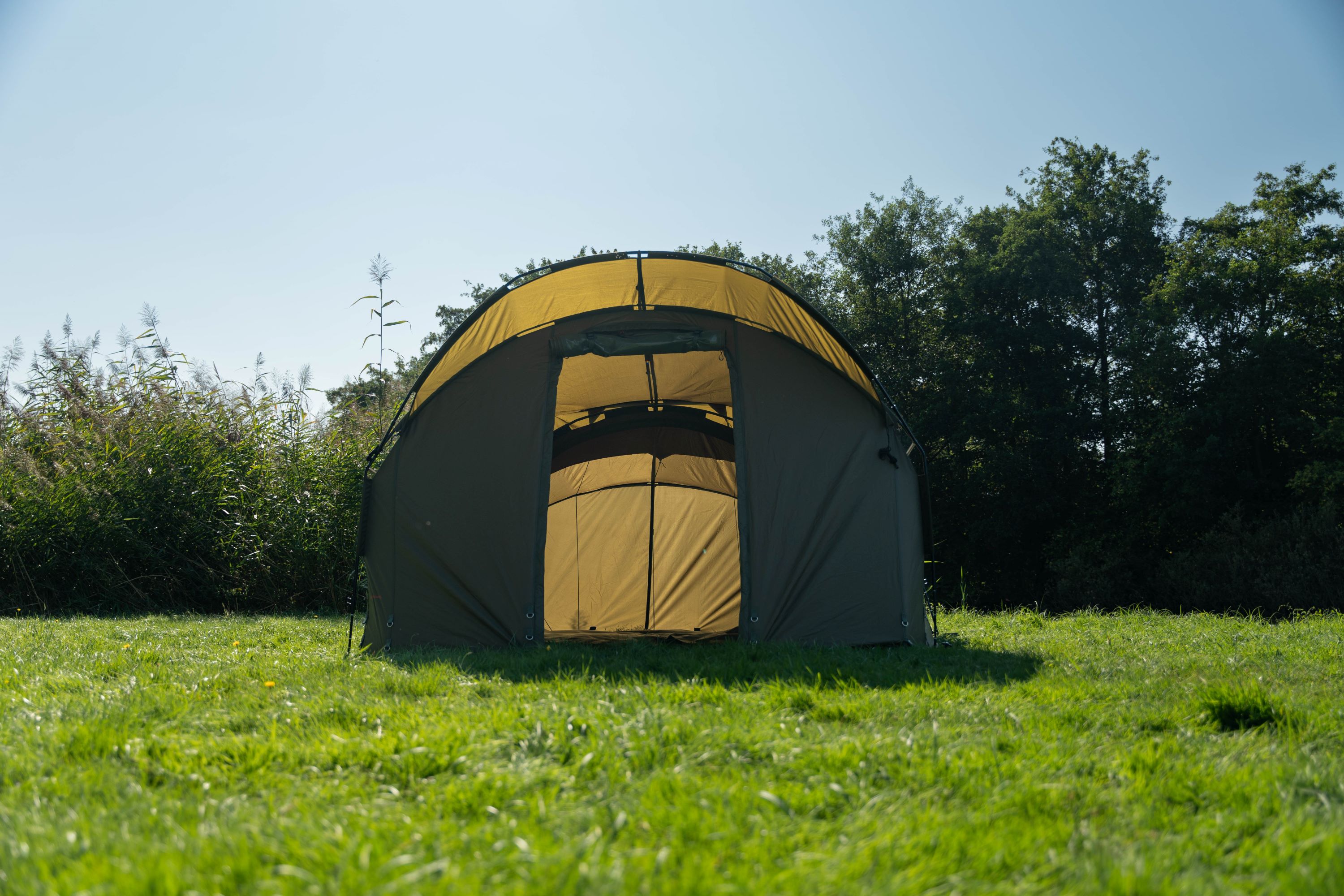 Corner Di Carp 12 Pioli Da Terra In Acciaio Inox Per Tenda E Bivvy - 21 Cm, Con Tasche Portapicchetti, Per Pesca E Campeggio