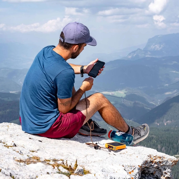 Xtorm Rugged Powerbank 20.000mAh (Wasserdicht mit Taschenlampe)