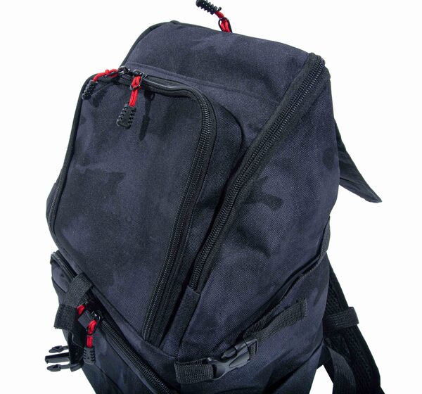 Ultimate Dark Camo Backpack (Incl. 4 Tackleboxen)