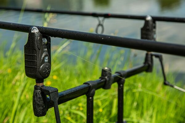 Zestaw Sygnalizatorów Ultimate Eonic Bite Alarm Set 4+1