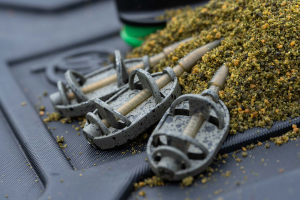 Preston ICS In-Line Dura Flat Method Feeder