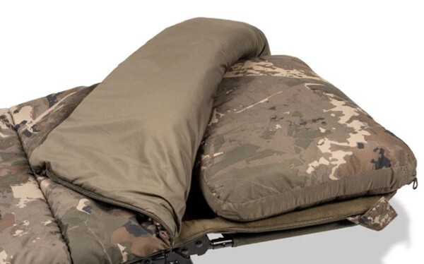 Nash Indulgence 4 Leg Junior Sleep System Camo Bedchair (Incl. Blanket)