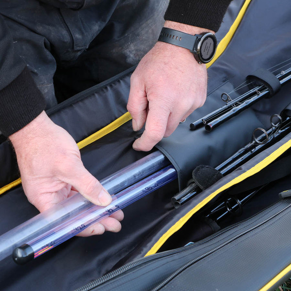 NuFish Ready Coarse Holdall - 4 Rods