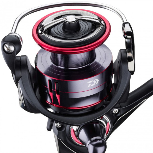 Daiwa 17 Fuego LT 4000D-C Moulinet Spinning