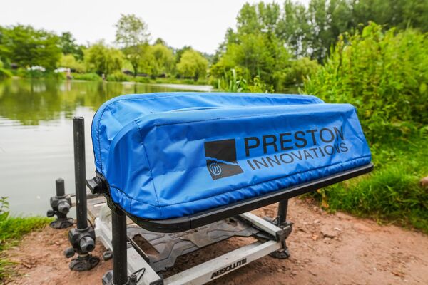Preston Ventalite Slimline Hoodie Side Tray Ködertisch