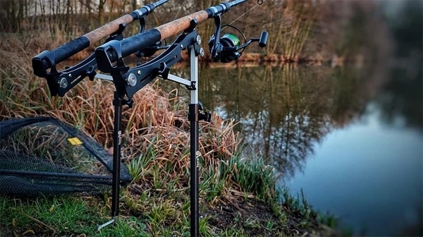 Fencl Fishing Rod Premium Support With Forked Benchstick + Rod SupportCover