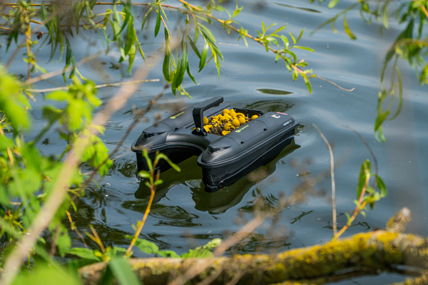 Łódka Zanętowa RidgeMonkey Hunter 750 Bait Boat