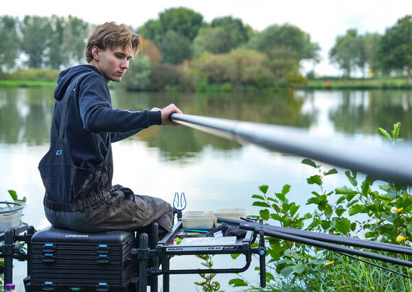 Cresta Centurion Comp Pro S220 Super Pack Vaste Hengel 11.5m