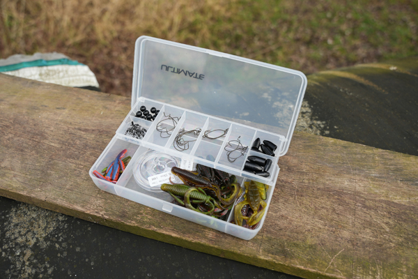 Ultimate Carolina/Texas Box (77 Stuks + 20 Meter Fluocarbon)