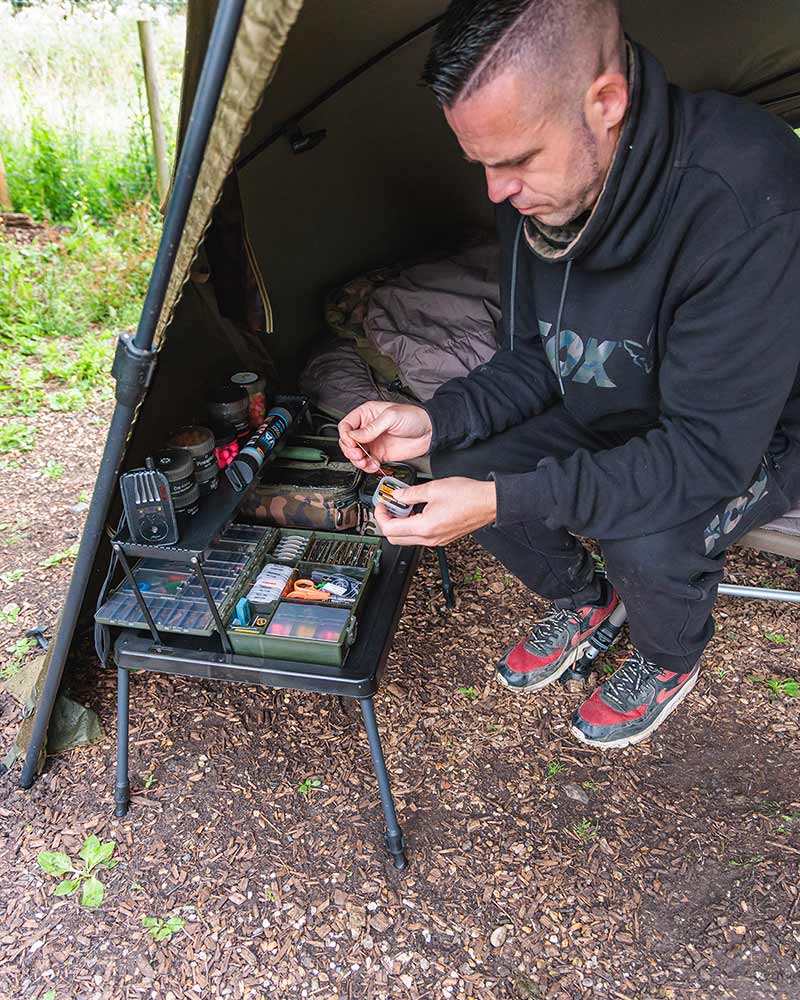 Tavolo Da Bivacco FOX - Pieghevole E Compatto Per Pesca E Campeggio