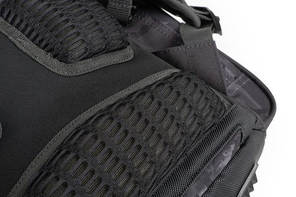 Fox Rage Voyager Camo Rucksack (incl. 4 Medium Shallow Tackleboxes)