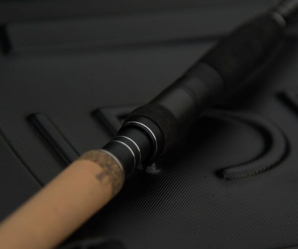 Cresta Identity Pro Superior Feeder 320 3,2m 15-30gr 2+3sec 138cm 169gr