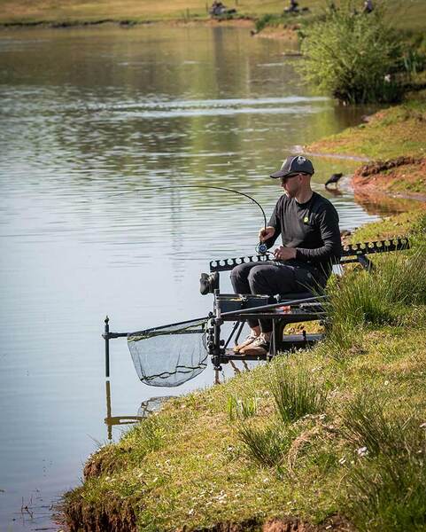 Matrix Horizon X Ultra Pro Commercial Feeder Rod