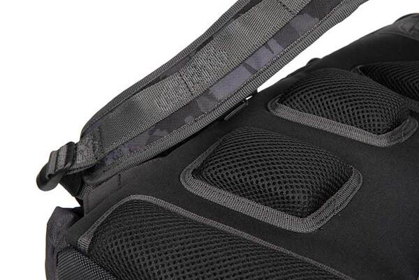 Fox Rage Camo Voyager Rucksack (Incl. 5 Tackle boxes)