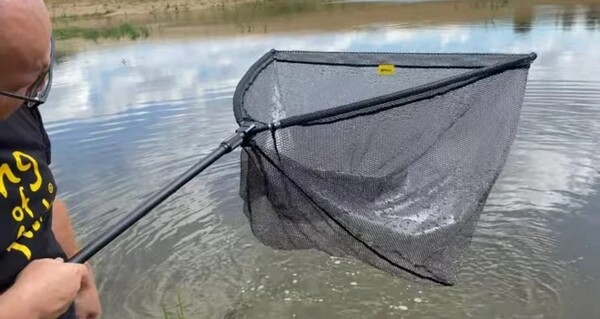 Fencl Carp Premium Rubberized Carp Net 42" With 200cm Handle + Cover