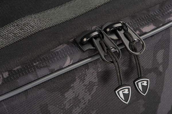 Fox Rage Voyager Camo Stacker L (Incl. 1 Large Deep, 4 Large Shallow & 2 Small Tackleboxes)