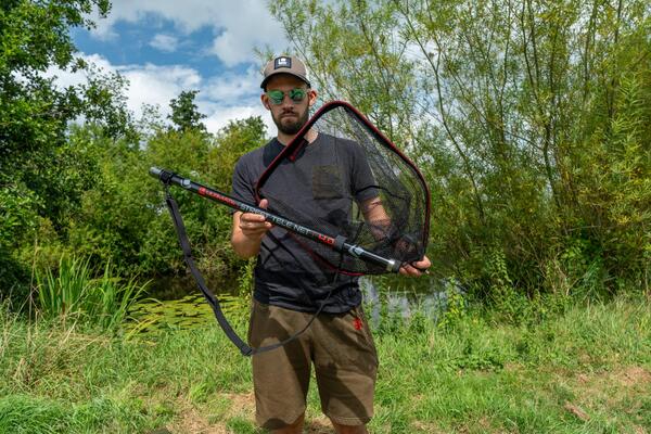 Ultimate Streetfishing Landingsnet + Telescopische Steel 4.00m