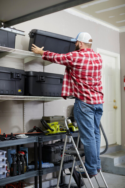 Plano Sportman's Trunk Medium Fishing Case