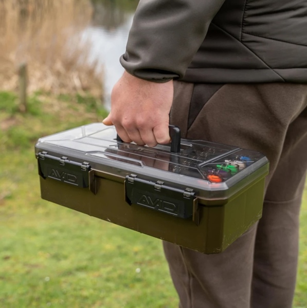 Avid Carp XL Reload Accessory Box (Inclusief Tools)