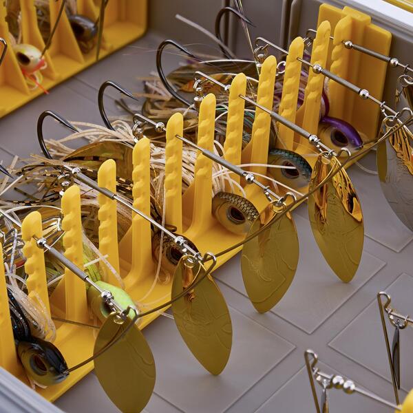 Plano Edge Spinner Bait Tacklebox 3700 ID