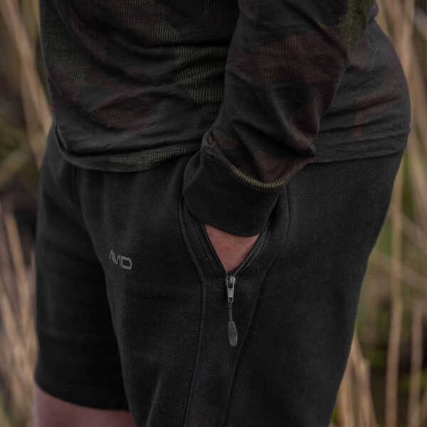 Avid Carp Distortion Black Jogger Shorts