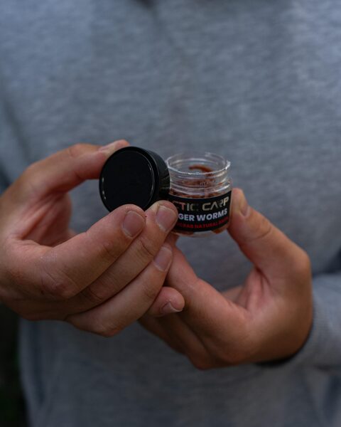 Tactic Carp Trigger Worms Natural Baits (30ml)