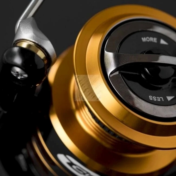 Cinnetic Raycast SP 2500 CRB4 Spinnrolle