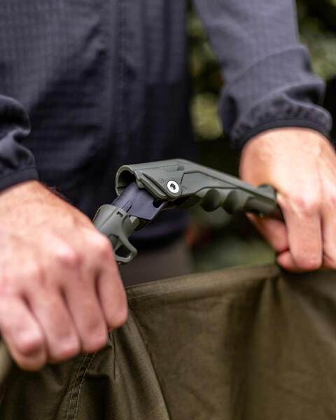 Fox Frontier II Bivvy (Incl. Vapour Peak)