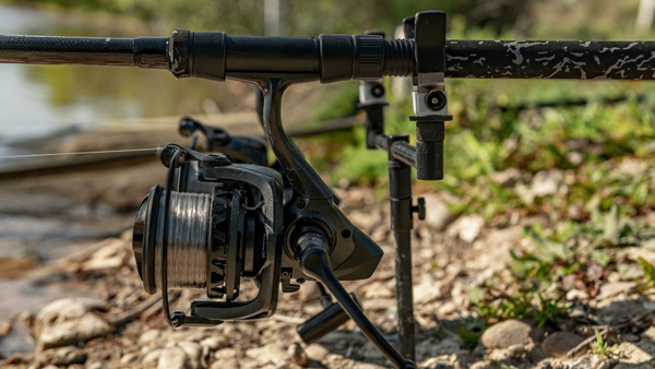 Sonik Xtractor+ Dark Camo Caña para Carpa