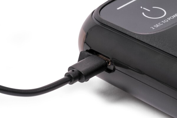 Black Cat Silent Bait Aerator (Oxygen pump for baitfish)