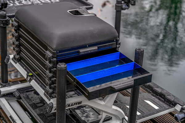 Preston Absolute Mag Lok - Tiefer Seitenauszug mit herausnehmbaren Trennwänden