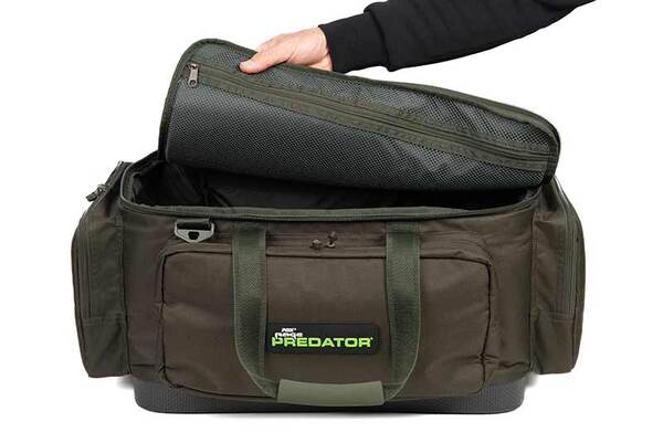 Fox Rage Predator Carryall (Inkl. Tackleboxen)