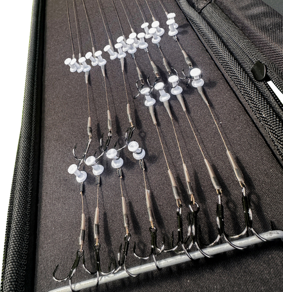 Westin Estuche para Bajos de Línea (Espacio para Hasta 20 Anzuelos Stinger)