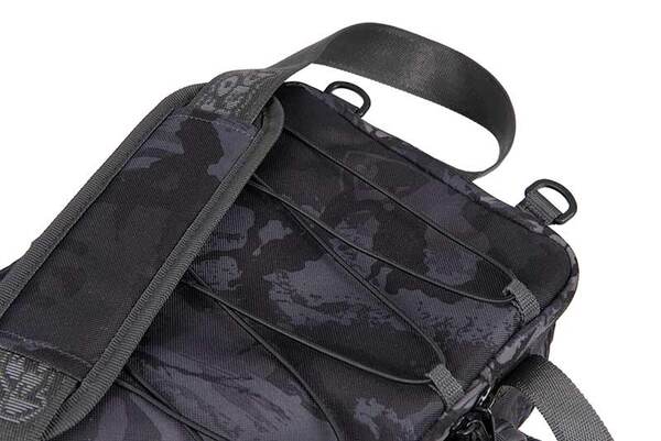 Fox Rage Camo Voyager Medium Tackle Bag (Incl. 6 Tackle boxes)