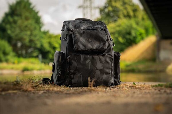 Fox Rage Camo Voyager Rucksack (Incl. 5 Tackle boxes)
