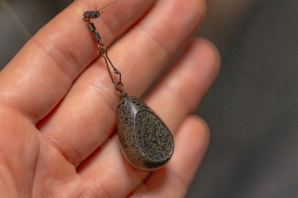 Preston Flat Pear Swivel Lead (2 pieces)