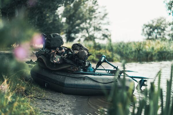 Pro Line Commando 200AD Leichtgewicht Breites Model Gummiboot