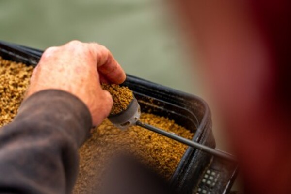 Mainline Bagga Mix Grundfutter (1kg)