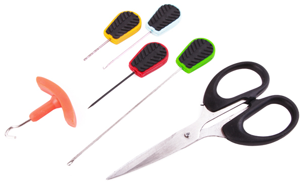 Mega Adventure Carp Box, vollgepackt mit Endtackle bekannter A-Marken! - Ultimate Baiting Werkzeugsatz