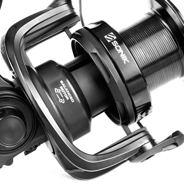 Sonik Xtractor+ FS 6000 Long Cast Carp Baitrunner Reel