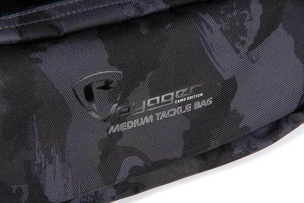 Fox Rage Camo Voyager Medium Tackle Bag (Incl. 6 Tackle boxes)