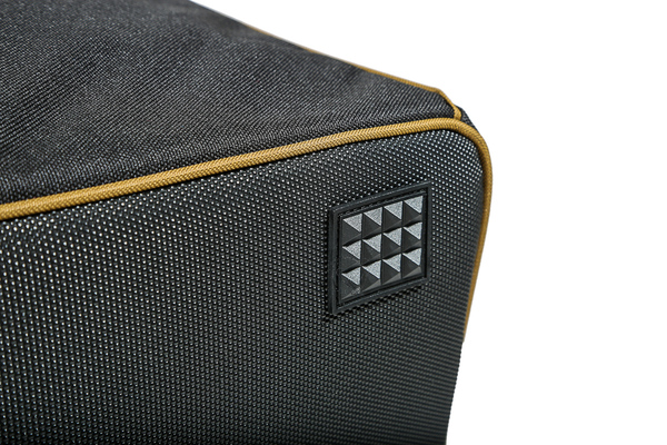 Ultimate Hyperga Essentials Luggage Witvisset